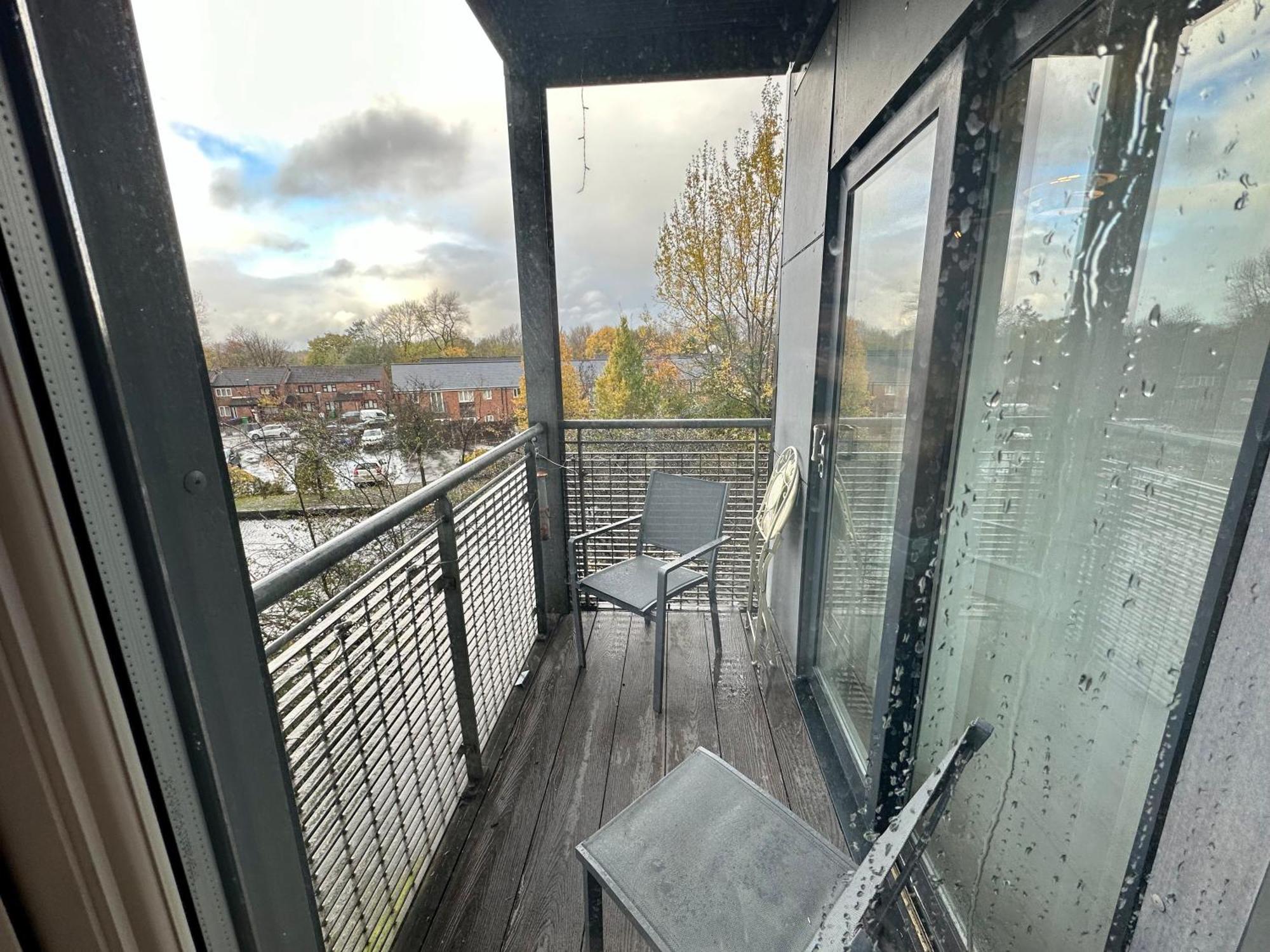 Etihad Fc 2Br Apartment With Water View Mánchester Exterior foto
